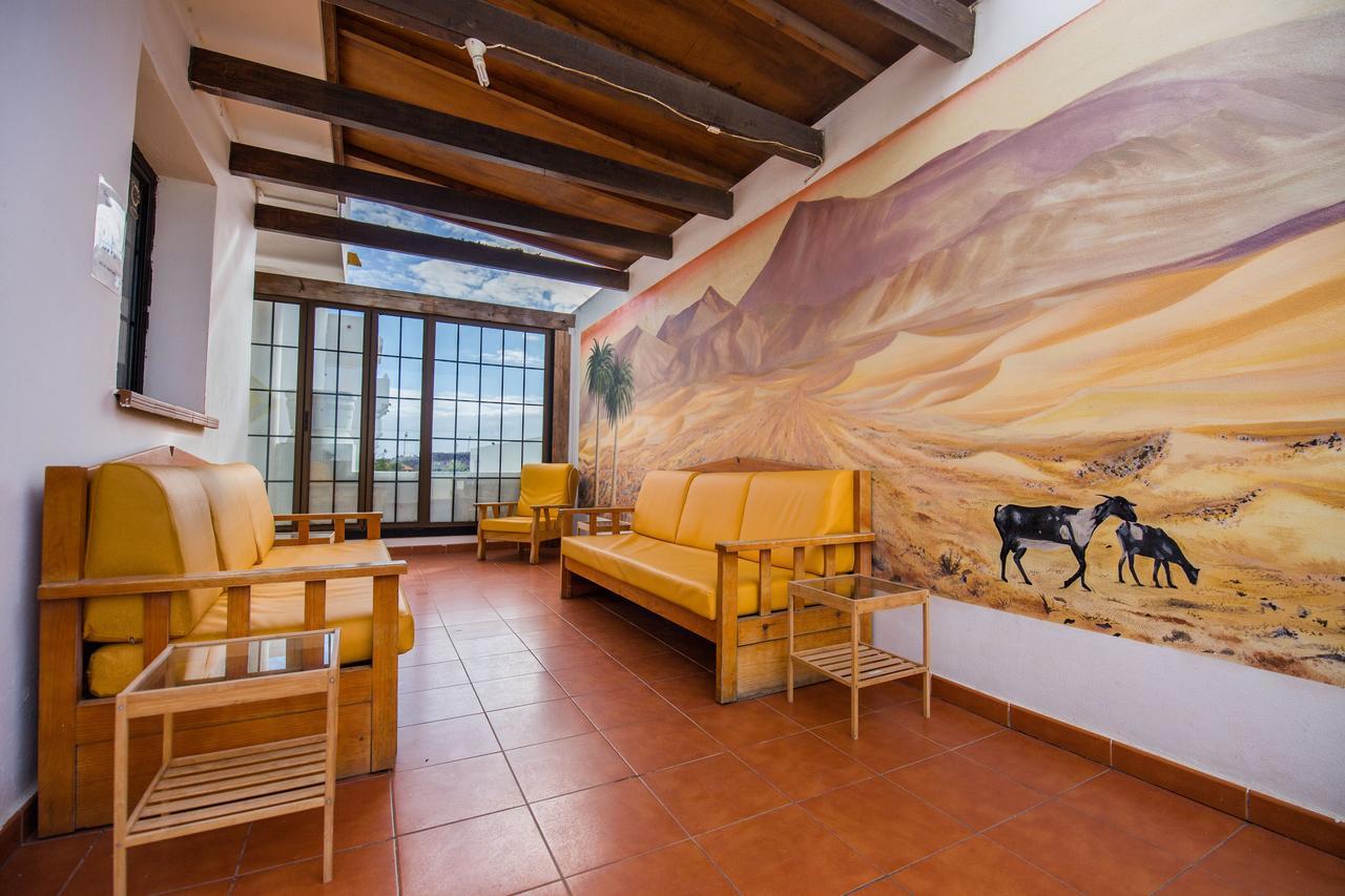 Hotel Surf Riders Fuerteventura (Adults Only) Corralejo Esterno foto