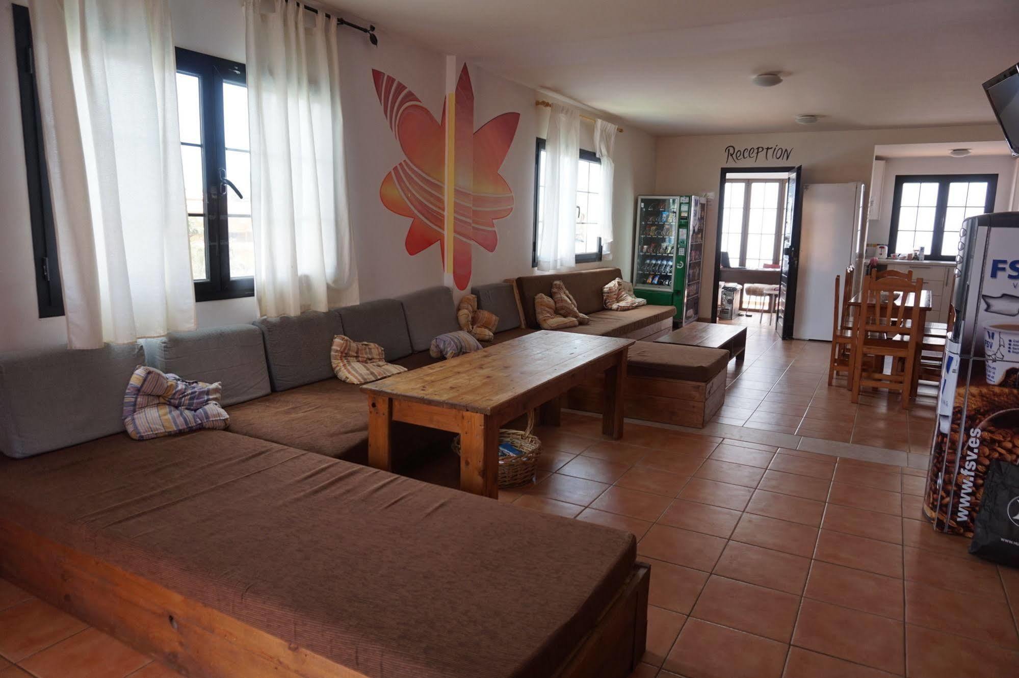 Hotel Surf Riders Fuerteventura (Adults Only) Corralejo Esterno foto