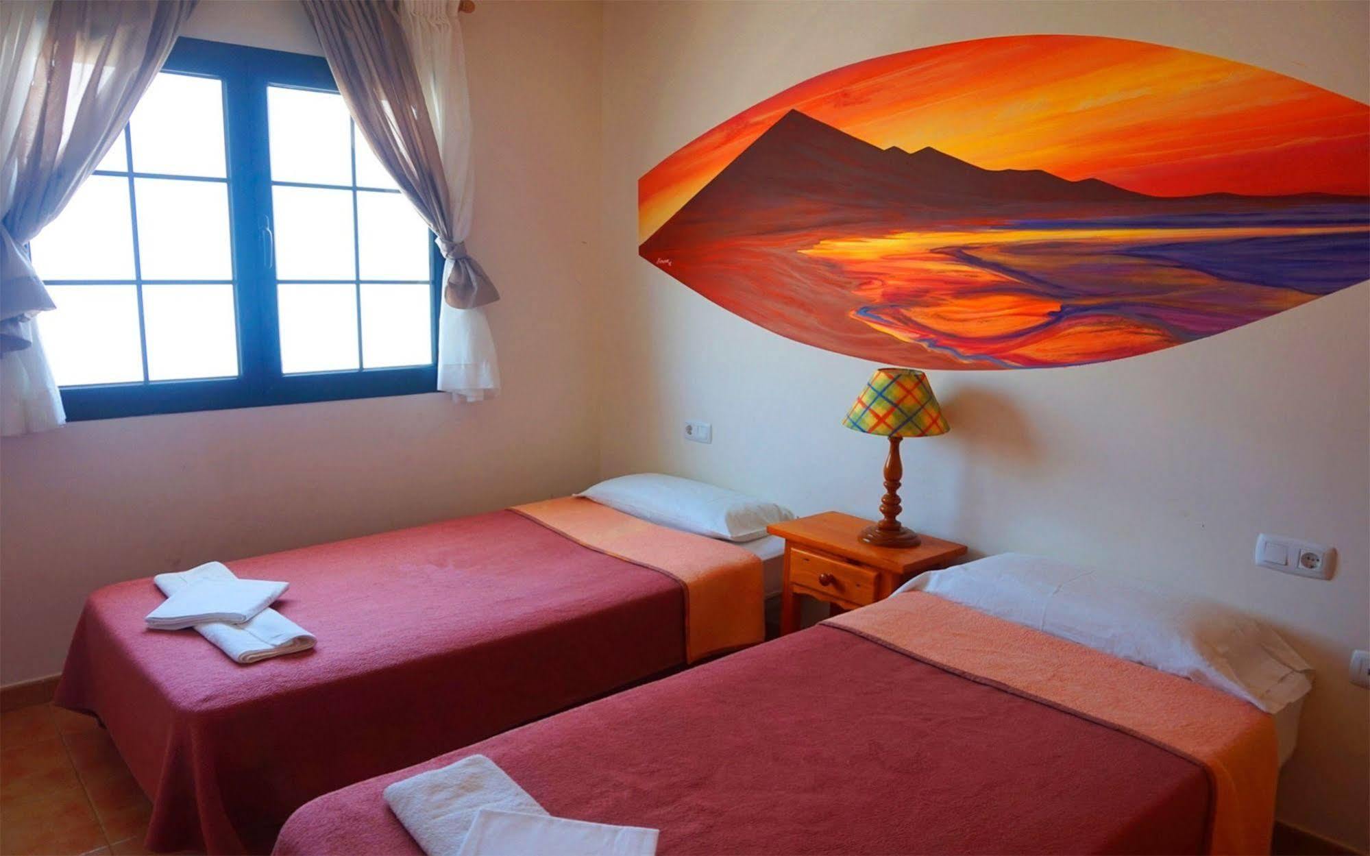 Hotel Surf Riders Fuerteventura (Adults Only) Corralejo Esterno foto